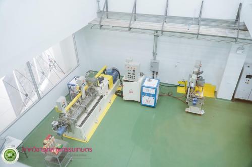 ภาพบรรยากาศห้องปฏิบัติการ (Laboratory Atmosphere)e)