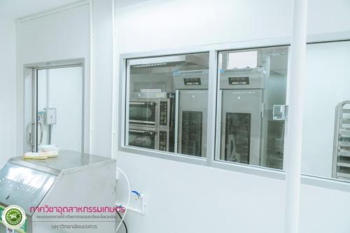 ภาพบรรยากาศห้องปฏิบัติการ (Laboratory Atmosphere)